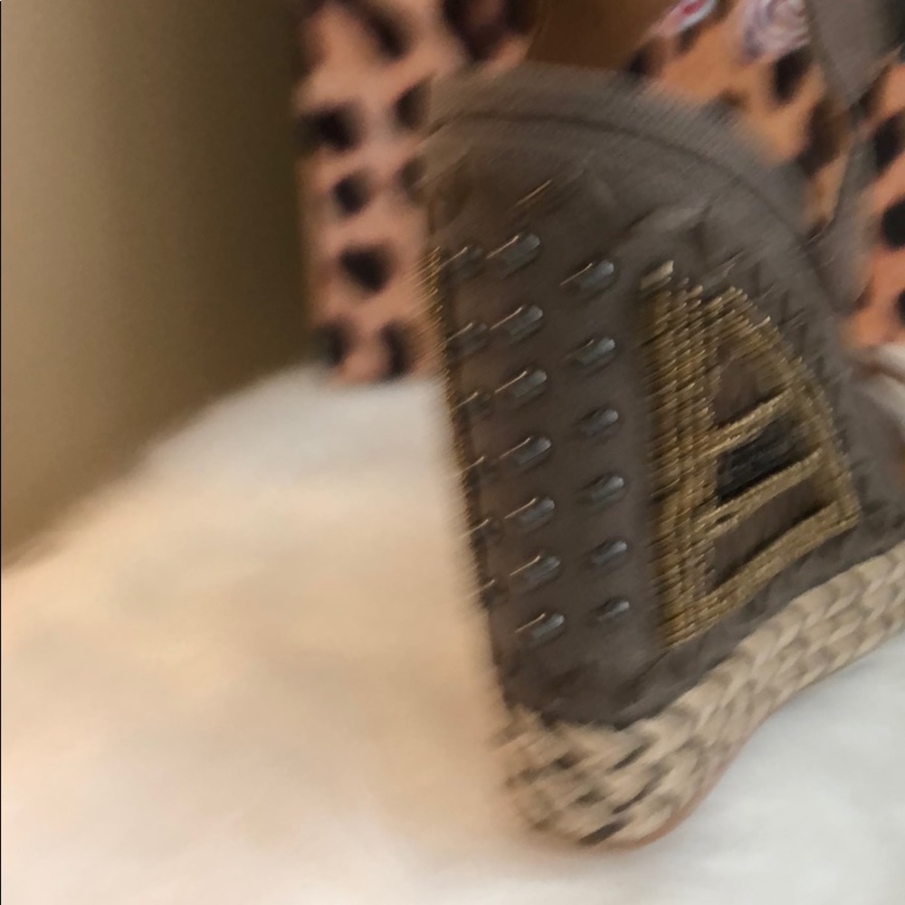 Wedges - Picture 3 of 6